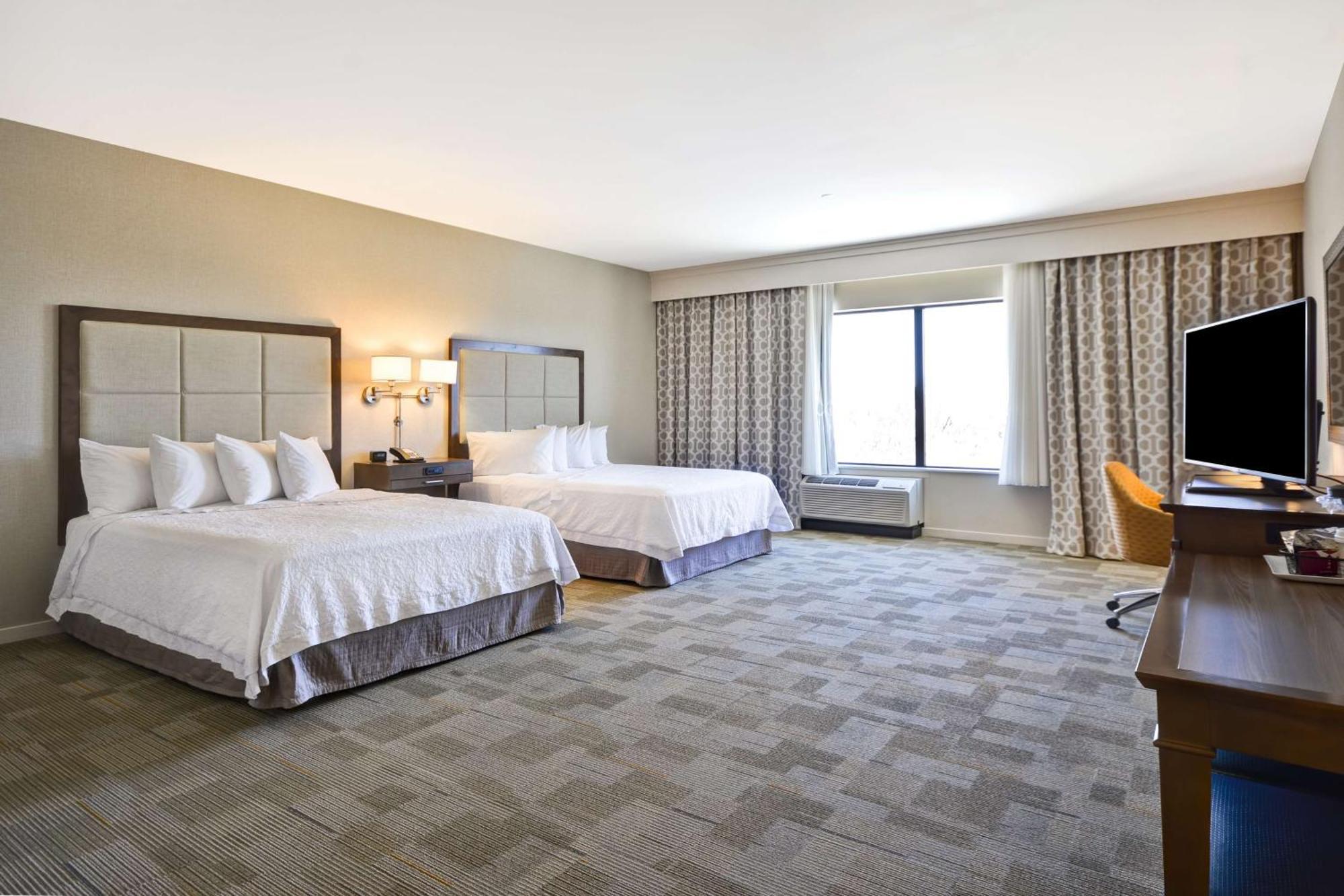 Hampton Inn & Suites Dallas/Plano-East Exterior photo