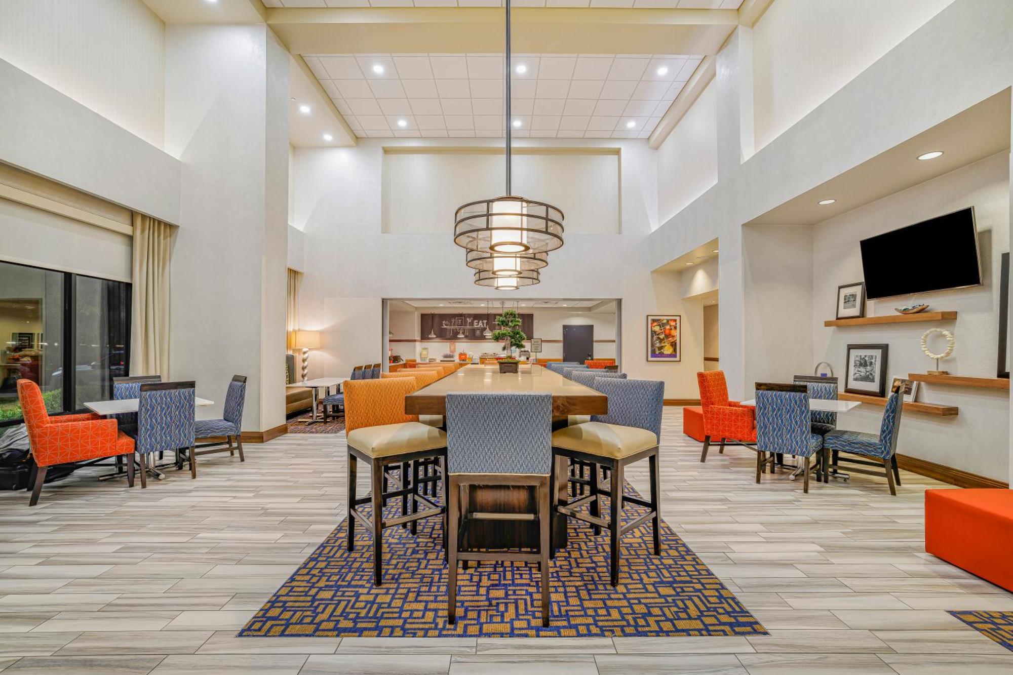 Hampton Inn & Suites Dallas/Plano-East Exterior photo